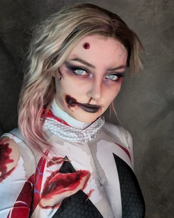 Kate Gray - Zombie Gwen