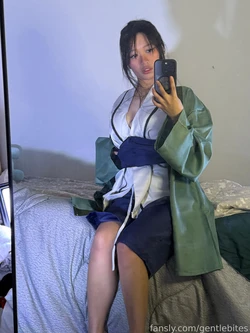 Gentle Bites - Tsunade