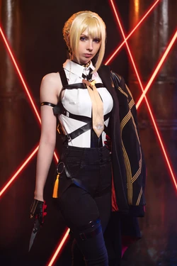 Victoria Lirell - Evelyn Chevalier