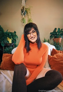 Nika Howard - Velma