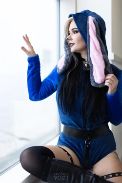 Dogtor Izzy - Judy Hopps