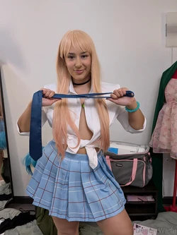 Degenwaifu - Marin