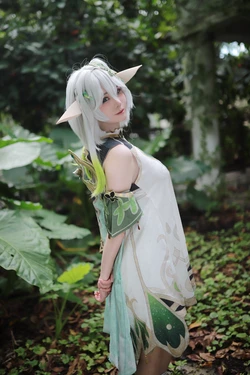 上杉绘梨落 (Uesugi hui Nashi Ochi) cosplay Nahida - Genshin Impact