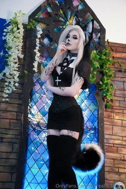 Medusa Black - Loona