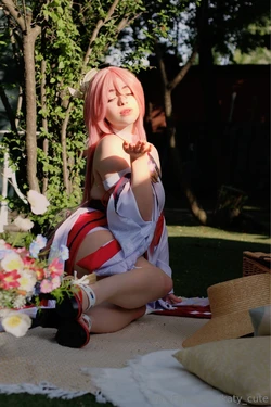 Katy Cute - Yae Miko