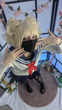 Dolly Liney - Toga