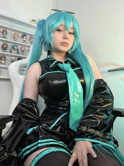 Upminaa - Miku