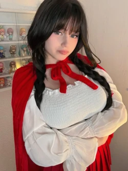 Upminaa - Red Riding Hood