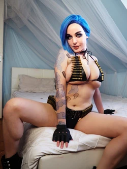 Lisa Lou - Jinx