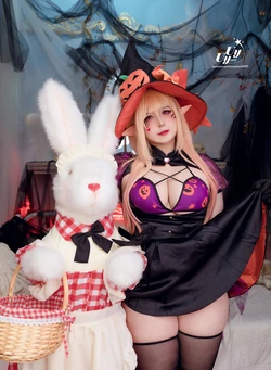 UyUy - Witch Marin
