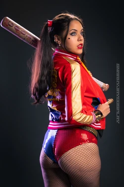 Snarky Jay – Harley Quinn (SS 2016)