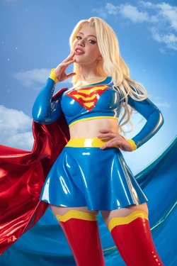 [Lada Lyumos] Supergirl