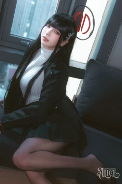 Ultimate Senpai Alice - Rio