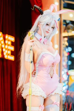 Natsume0v0 - Bunny Agir
