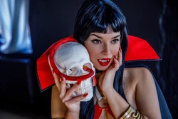 Ann Shakhovskaya - Vampirella