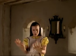 alice 1999 halmark screenset 3