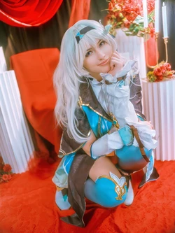 Natalia Kat - Firefly