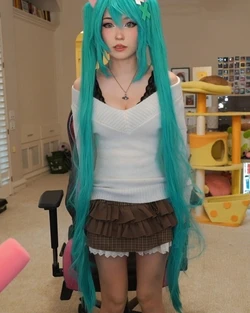 Emiru - Neko Miku