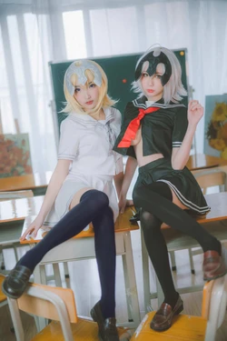 西园寺南歌 - 黑白贞德 JK制服
