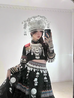 十六夜涙 苗族服饰 伪娘