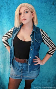 Hikari Cosplay - C18