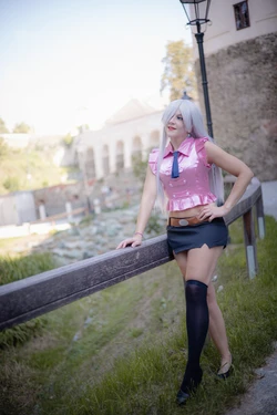Elizabeth Liones - Angelwings_cos