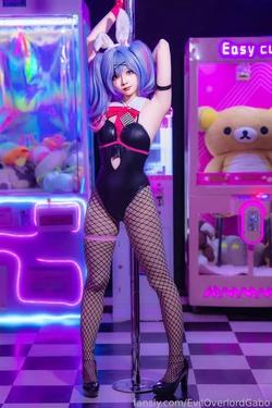 Evil Overlord Gabo - Rabbit Hole Miku