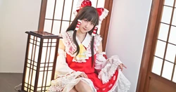 HIKO - Hakurei Reimu