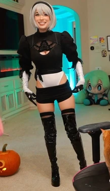 Emiru - 2B
